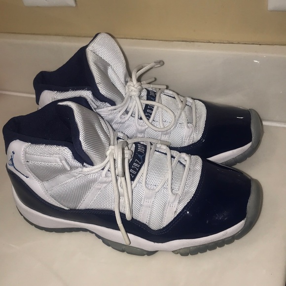 Air Jordans - Picture 2 of 8